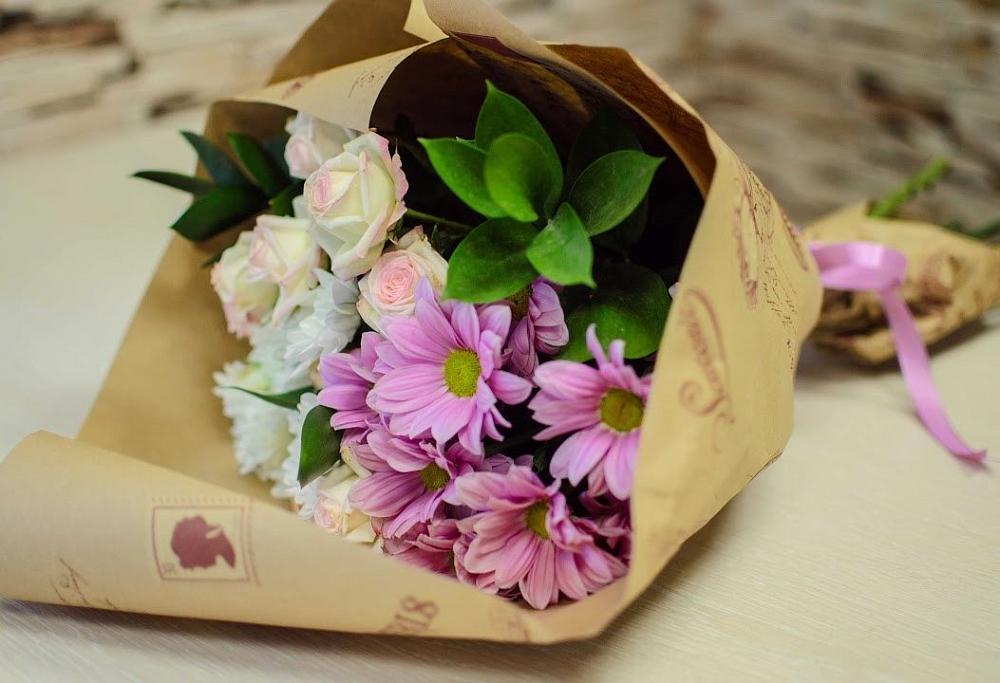 Букет цветов из: Розы и Хризантемы в Калья