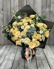 Букет цветов из:  Розы и Лизиантусы в Калья