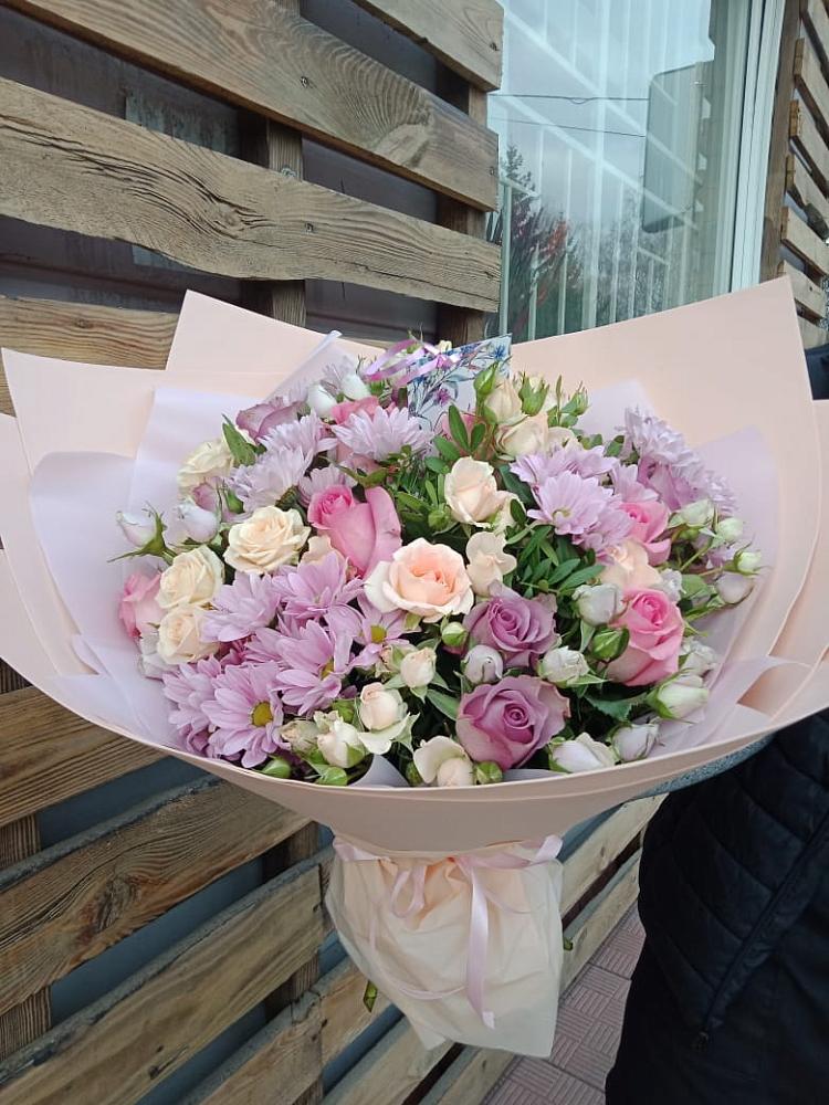 Букет цветов из: Розы и Хризантемы в Калья