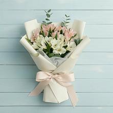 Букет цветов из:  Альстромерии #REPLACE_PRED# Калья