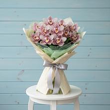 Букет цветов из:  Орхидеи и Розы в Калья