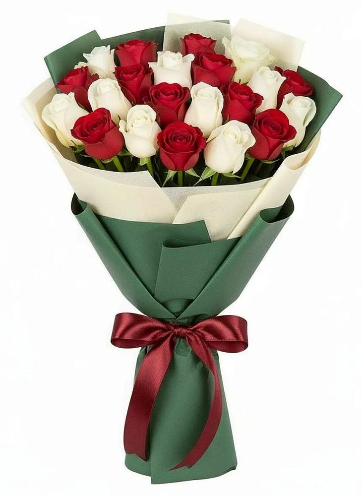 Букет Микс из красных и белых роз в Калья