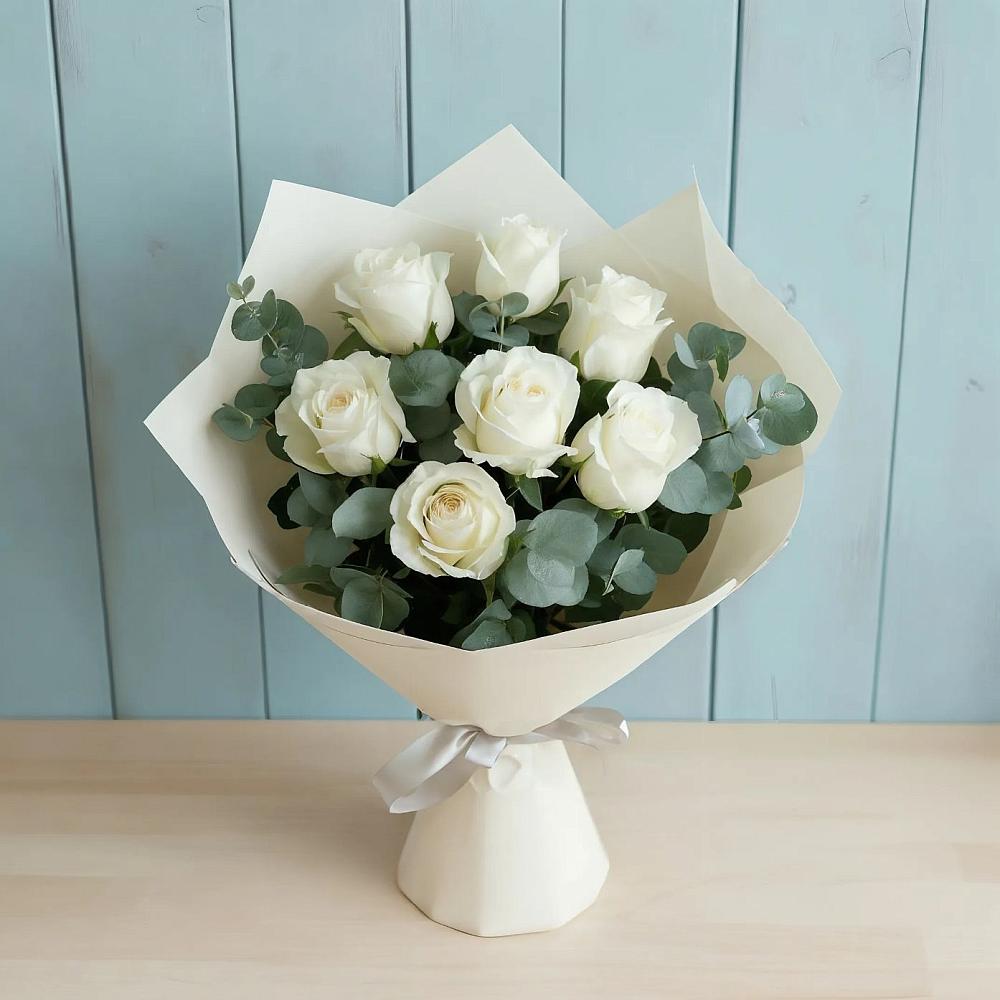 Букет Белые розы в Эвкалипте в Калья