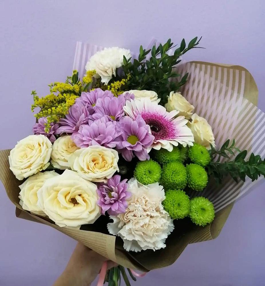 Букет цветов из: Хризантемы, Розы, Гвоздики и Герберы в Калья