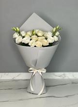 Букет цветов из:  Розы и Лизиантусы в Калья